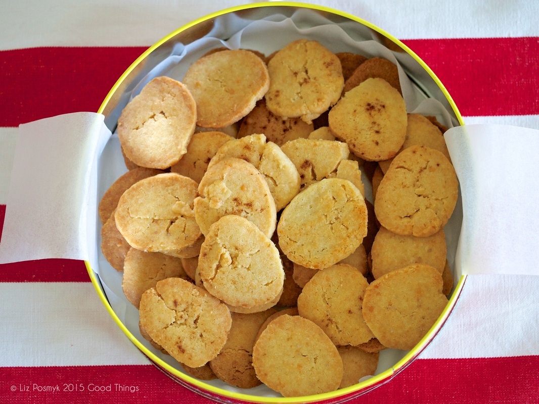 Parmesan biscuit bites - Biscottini di Parmigiano 