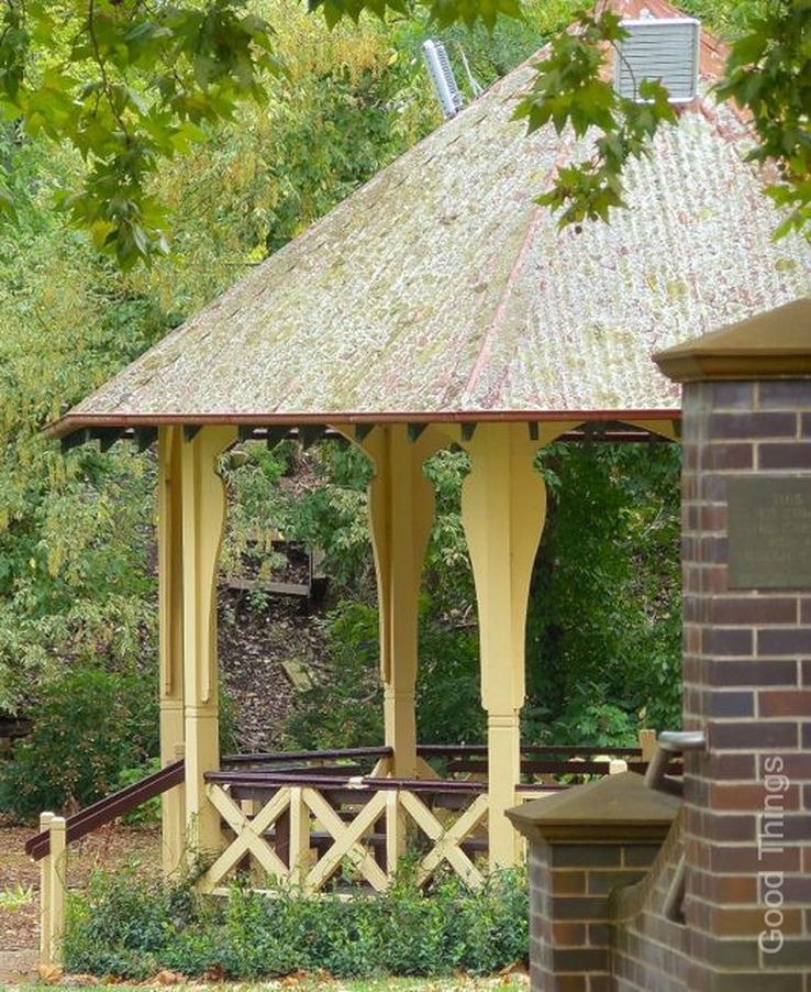 Vintage bandstand in Leighton Gardens, Moss Vale, NSW - photo Liz Posmyk Good Things 