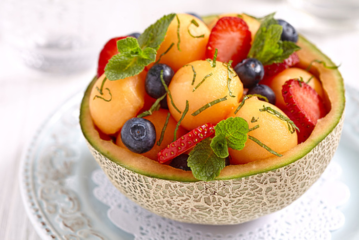 Fresh fruit salad with honey and bitters 