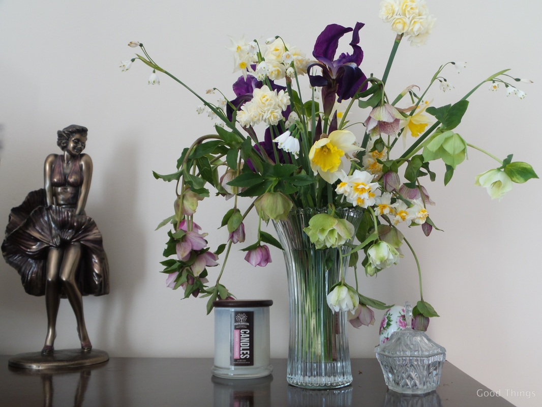 A vase of fresh flowers in the master bedroom t Laurel View farm stay in the NSW Southern Highlands by Liz Posmyk Good Things