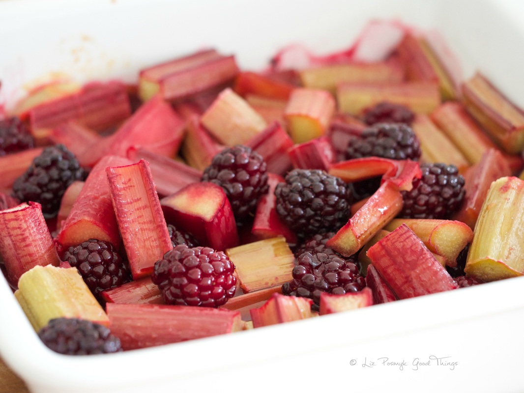 Poached rhubarb and berries for my Rhubarb crumble with apples, berries and macadamias