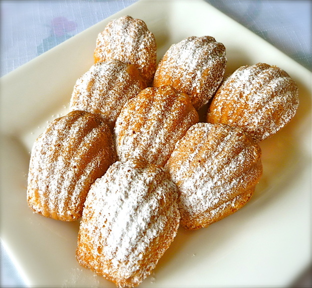 Peter took this photo of his madeleines... not bad
