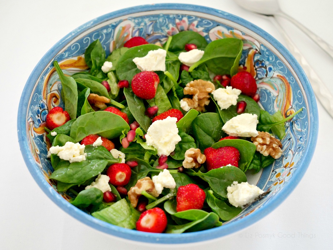 Strawberry, baby spinach, pomegranate and feta salad 