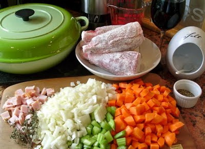 Ingredients for slow cooked lamb shanks
