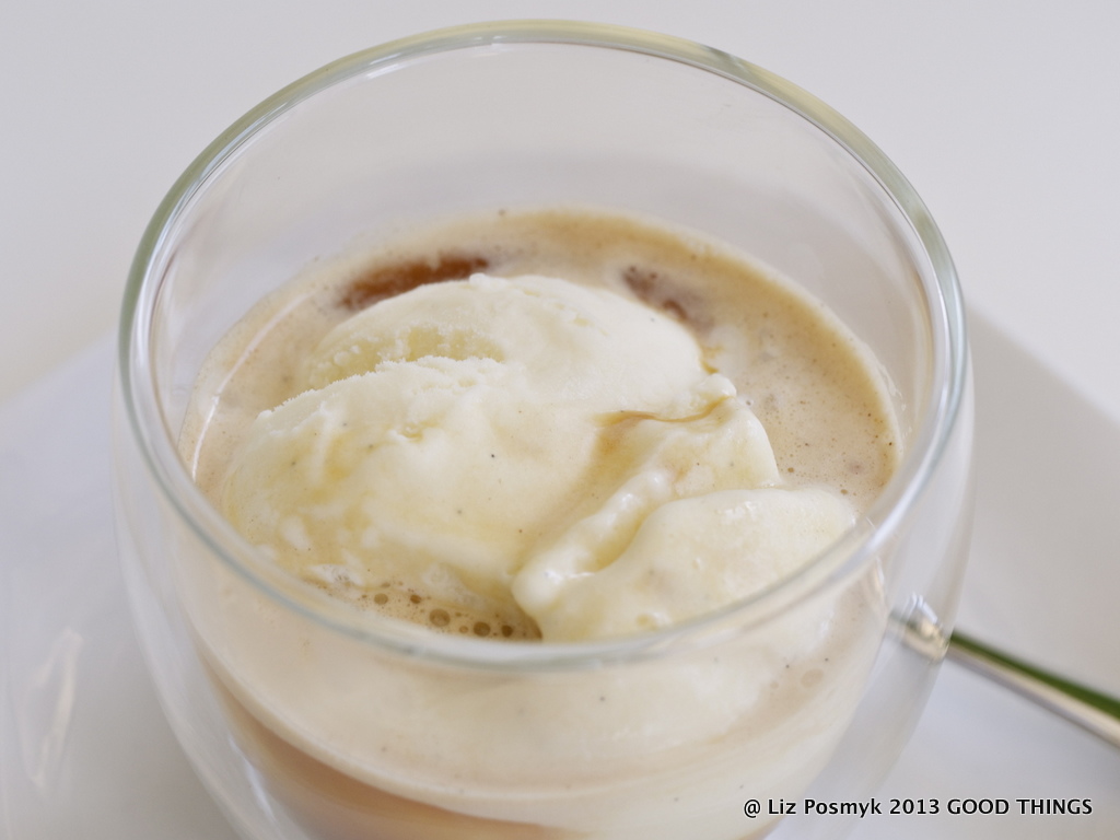 Vanilla ice cream in affogato
