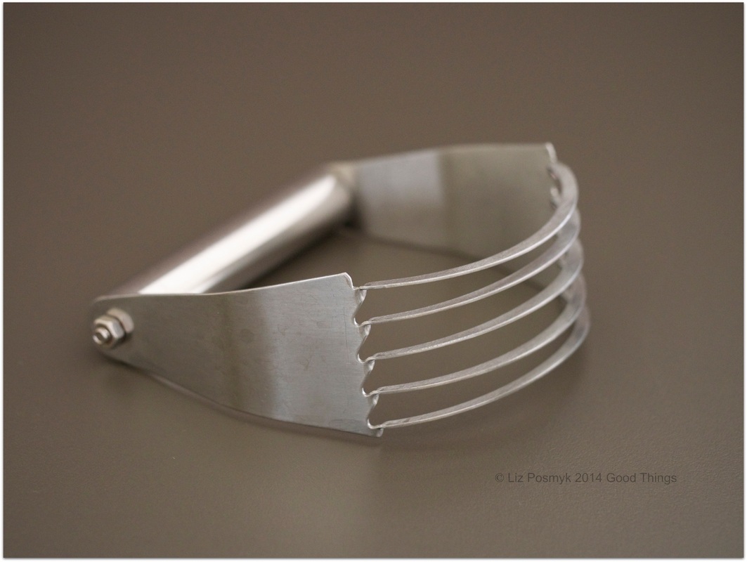 Stainless steel pastry cutter