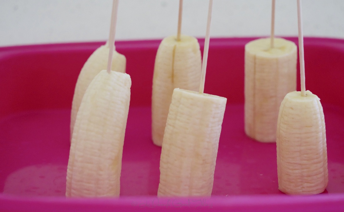 Freeze the banana pops for 5-10 minutes