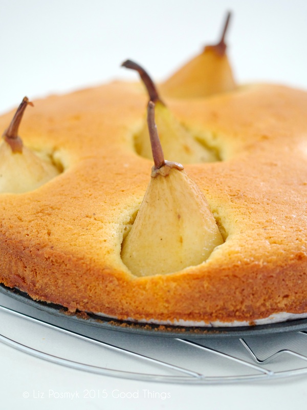 Vanilla tea cake with baby pears - cooling